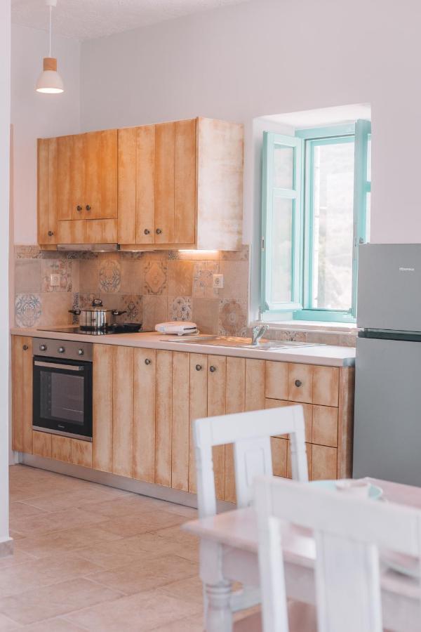 George Seafront Apartment Neo Oitilo