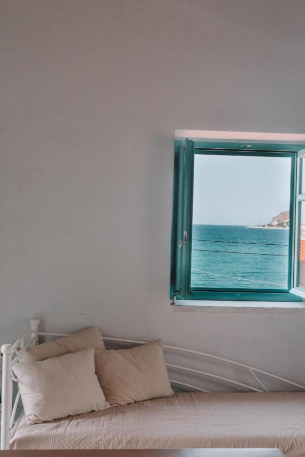 Apartment George Seafront Neo Oitilo